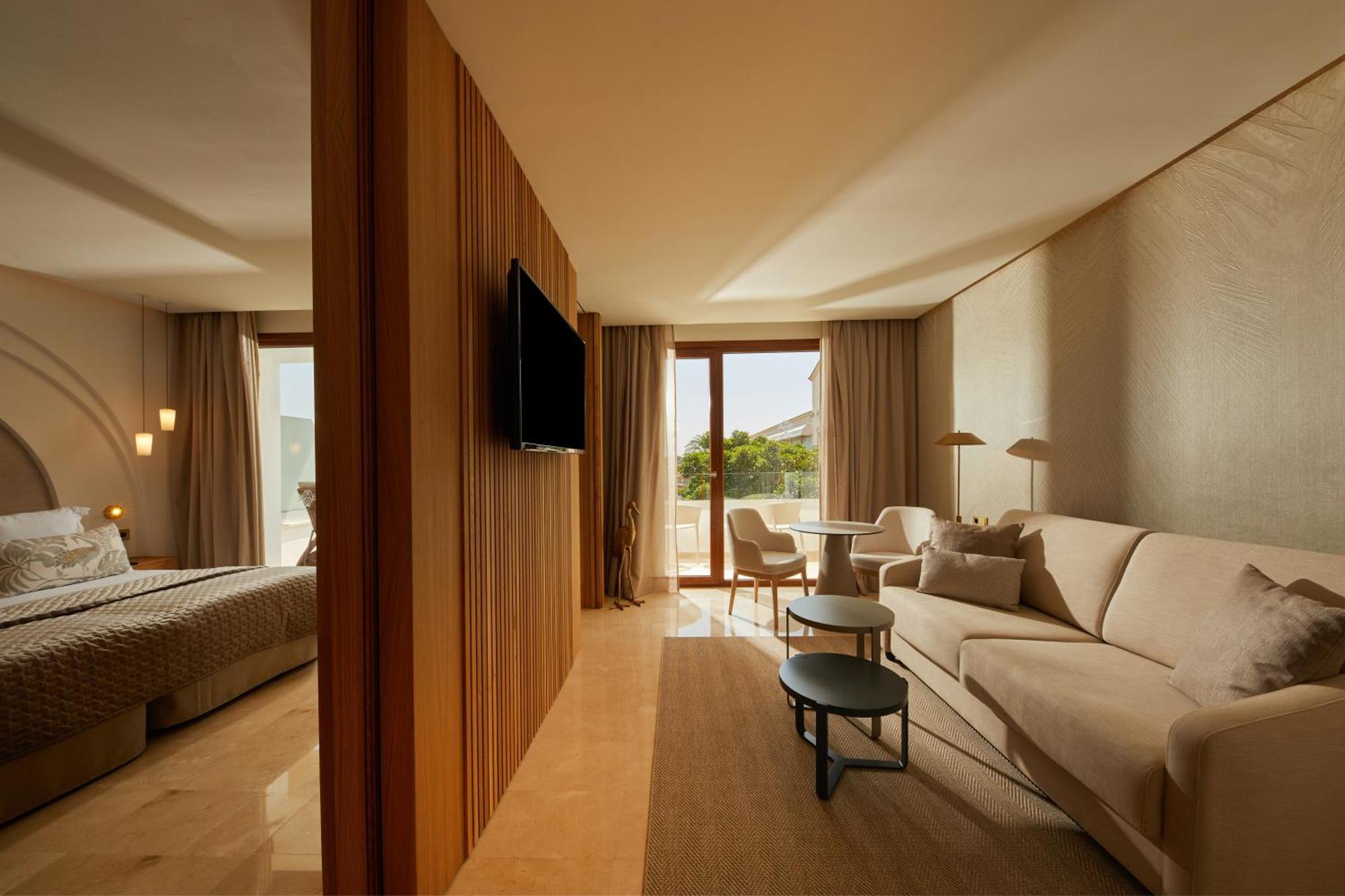 Hotel Son Caliu Oasis 4*
